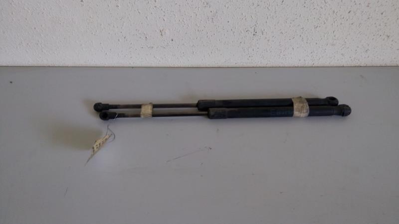 Verin de coffre BMW SERIE 1 E87 PHASE 1 Diesel - 1