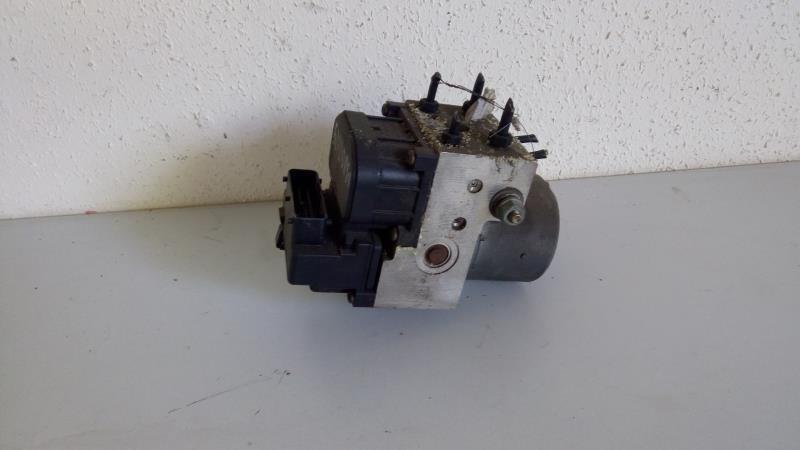Bloc ABS (freins anti-blocage) AUDI A4 1 AVANT PHASE 1 BREAK Diesel - 1
