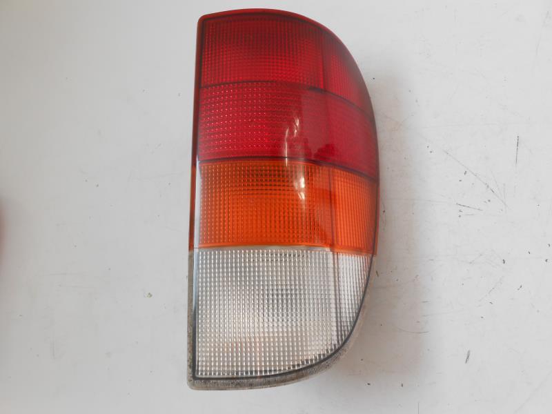 Fanale posteriore principale destro (luci) VOLKSWAGEN CADDY 2 Diésel - 1