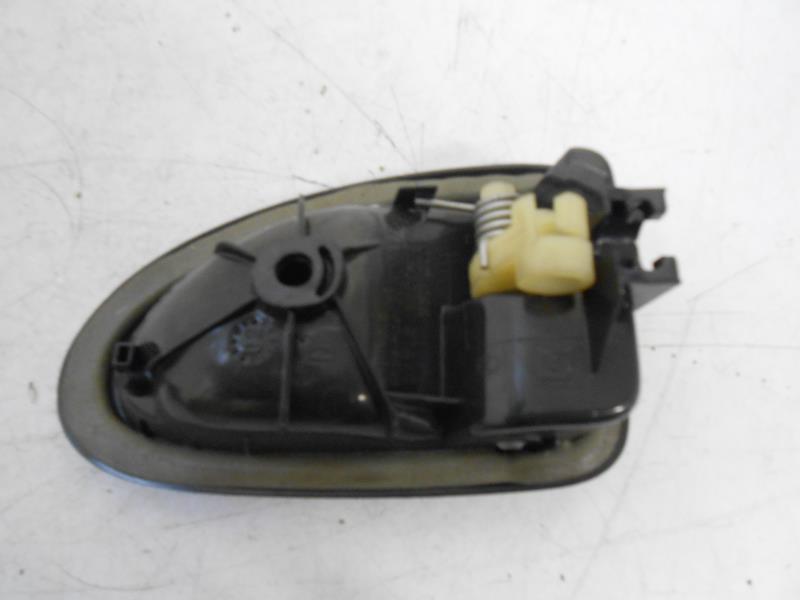 Maniglia interna anteriore sinistra RENAULT CLIO 2  - 1