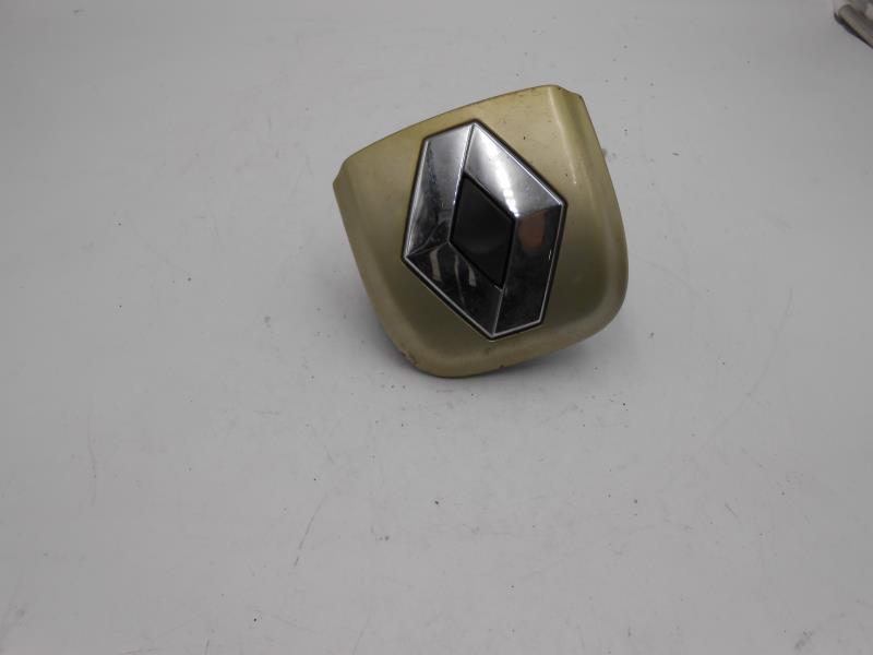 Bouton de coffre RENAULT CLIO 2 PHASE 2  - 1
