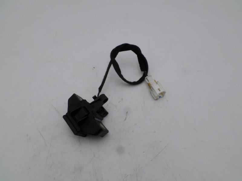 Fermeture centralisee coffre RENAULT CLIO 2 PHASE 2  - 1