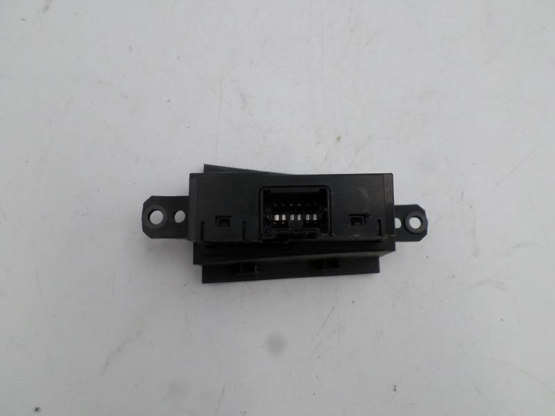 Bouton de warning SUZUKI SWIFT 4 Essence - 1