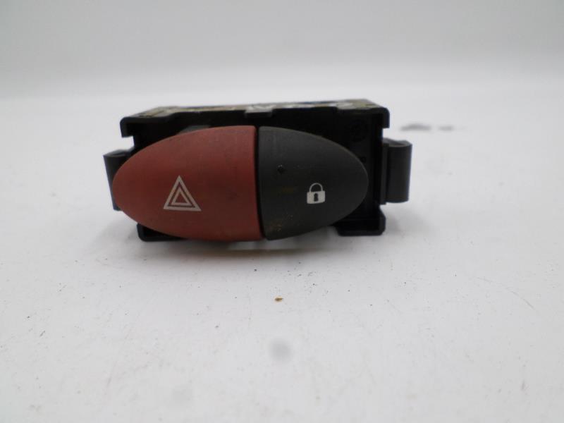 Bouton de warning RENAULT TWINGO 2 PHASE 2 Diesel - 1
