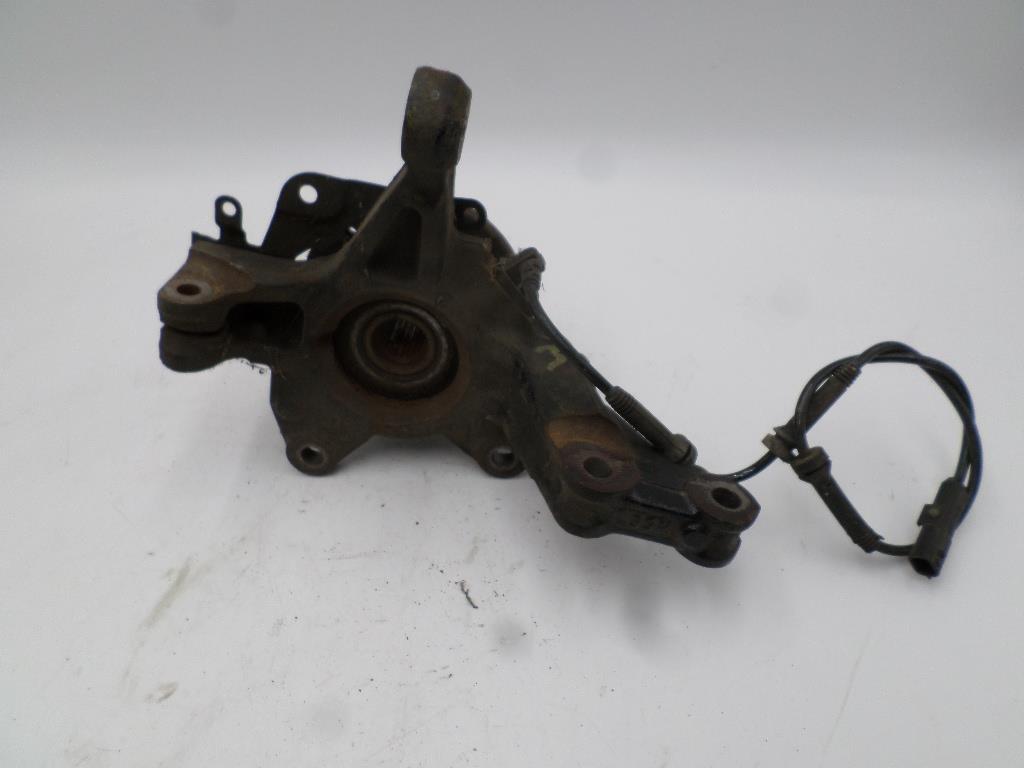 Moyeu avant gauche RENAULT CLIO 4 PHASE 1 BREAK Diesel - 1