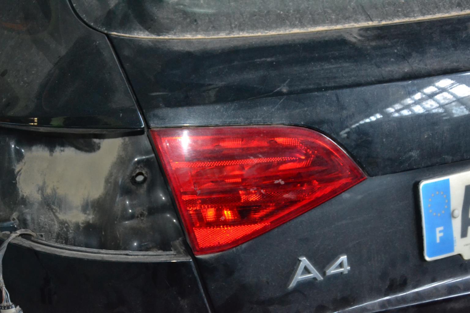 Feu arriere secondaire gauche (feux) AUDI A4 3 AVANT PHASE 1 BREAK Diesel - 1