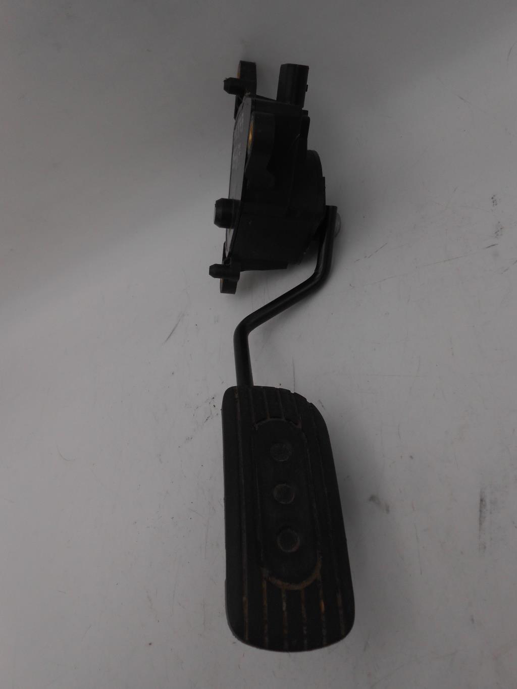 Pedale d'accelerateur NISSAN MICRA 3 PHASE 2 Essence - 1
