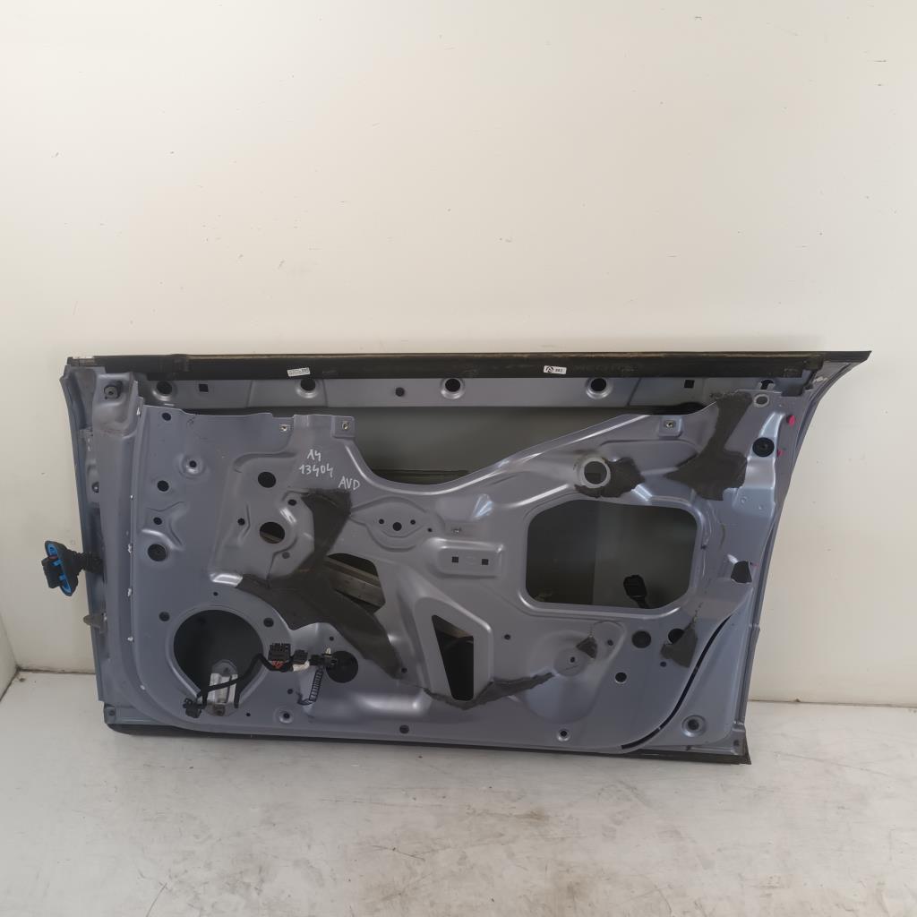 Porte avant droit AUDI A4 2 PHASE 1 Essence - 1