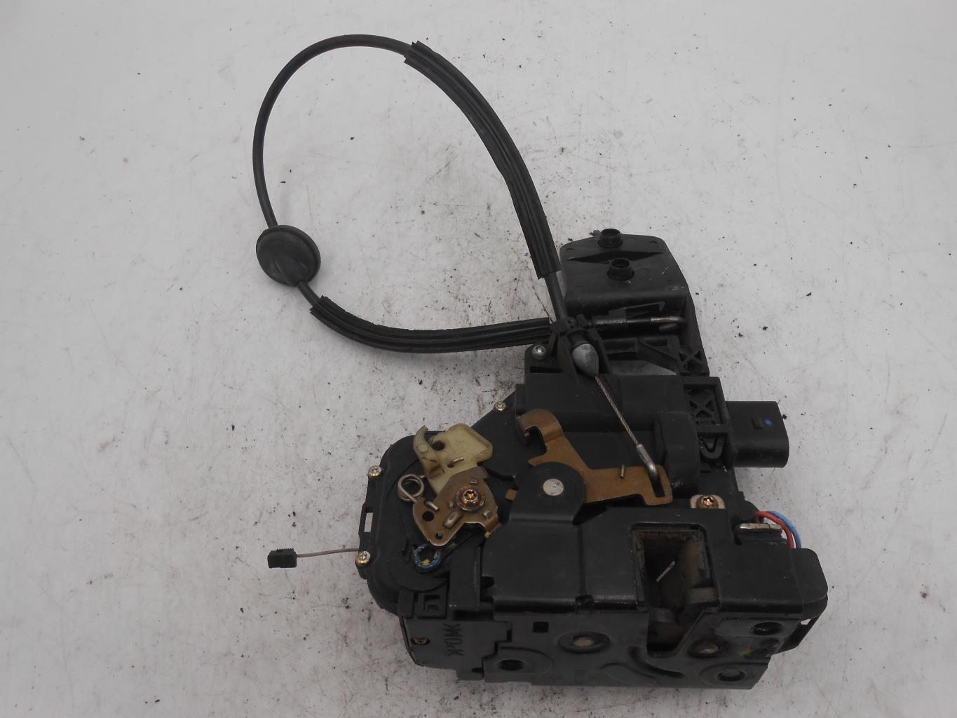 Chiusura centralizzata anteriore sinistra VOLKSWAGEN PASSAT 4 PHASE 1 BREAK Diésel - 1