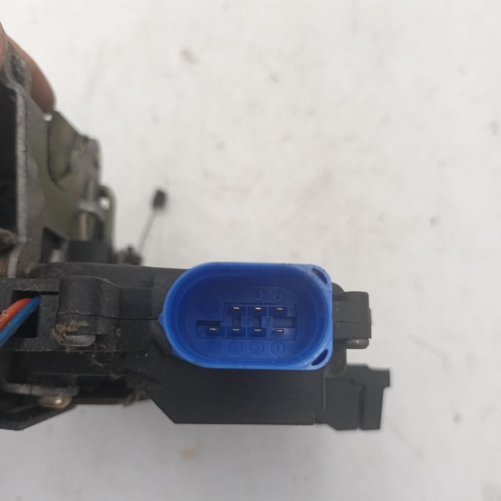 Chiusura centralizzata anteriore destra VOLKSWAGEN GOLF 5 Diésel - 1