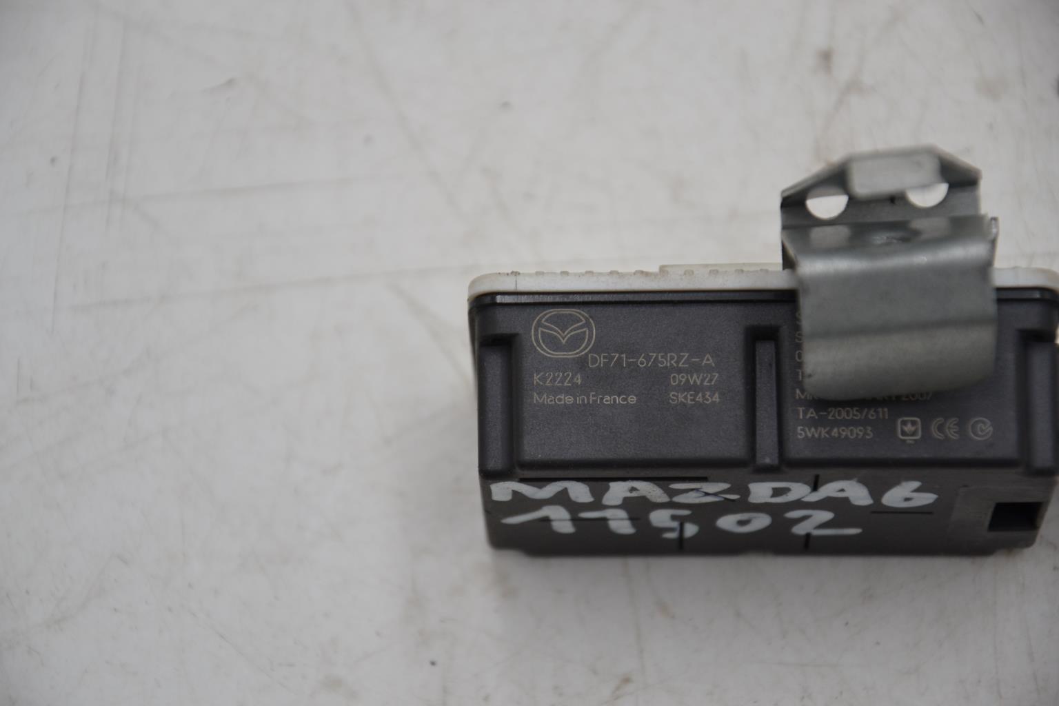Boitier de centralisation MAZDA 6 2 PHASE 1 Diesel - 1