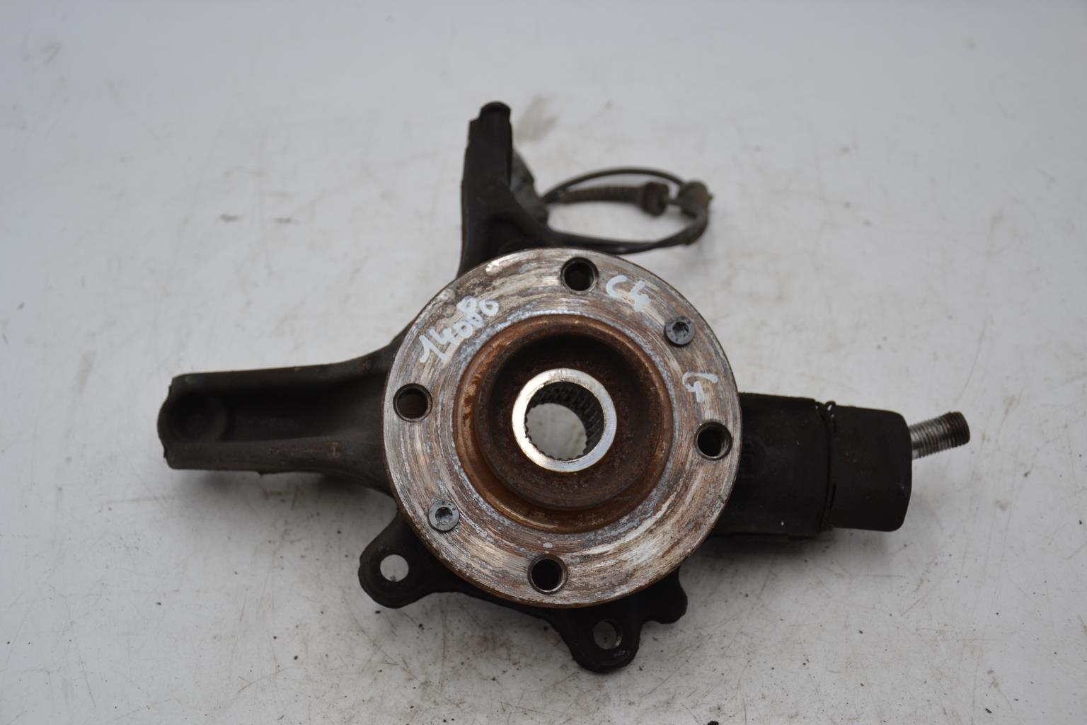 Moyeu avant gauche CITROEN C4 2 PHASE 1 Diesel - 1