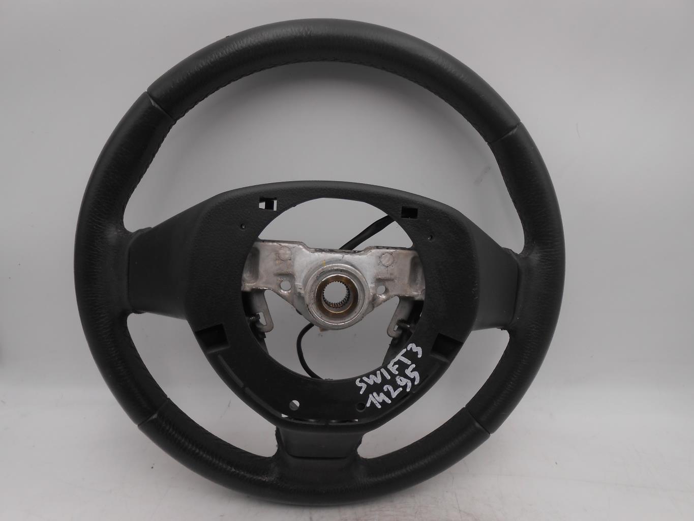 Volant SUZUKI SWIFT 3 Diesel - 1
