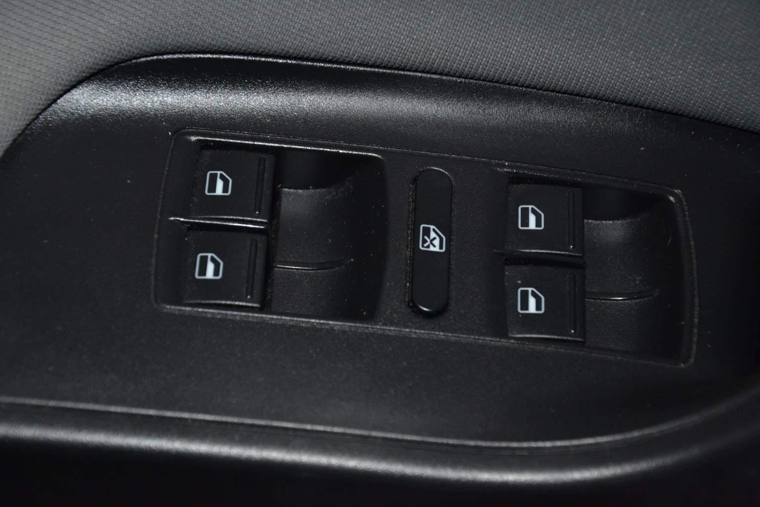 Interruttore lavacristalli anteriore sinistro SEAT IBIZA 4 PHASE 3  - 1