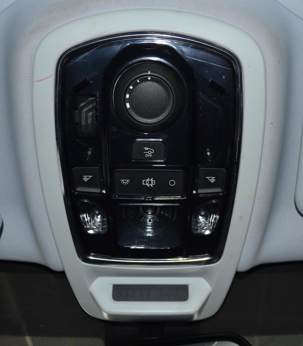 Luce di cortesia PEUGEOT 508 1 SW PHASE 1 BREAK Diésel - 1