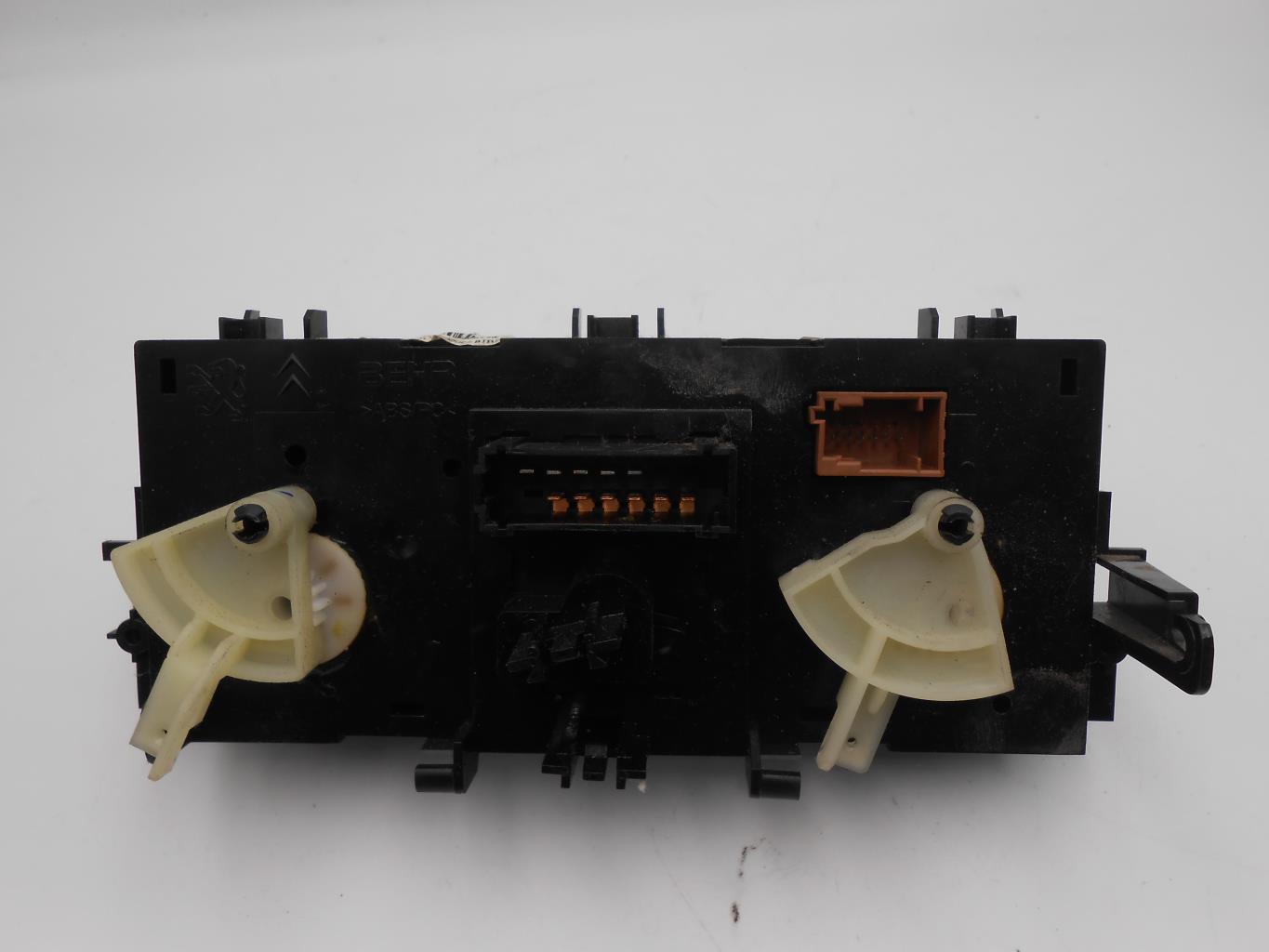 Commande chauffage CITROEN C3 2 PHASE 1 Diesel - 1