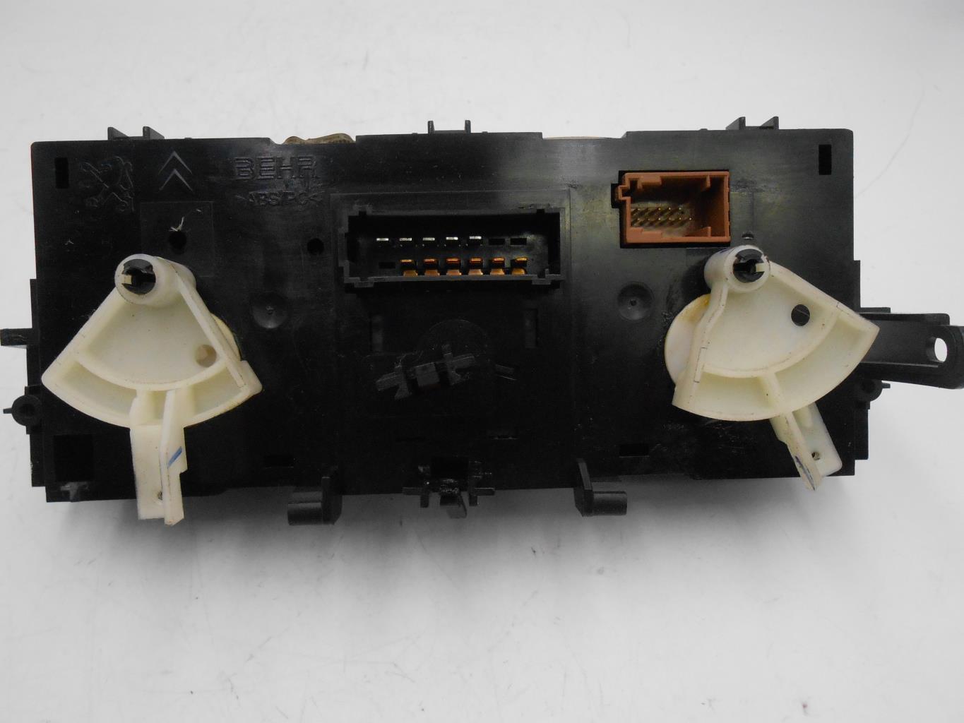 Commande chauffage CITROEN C3 2 PHASE 1 Diesel - 1