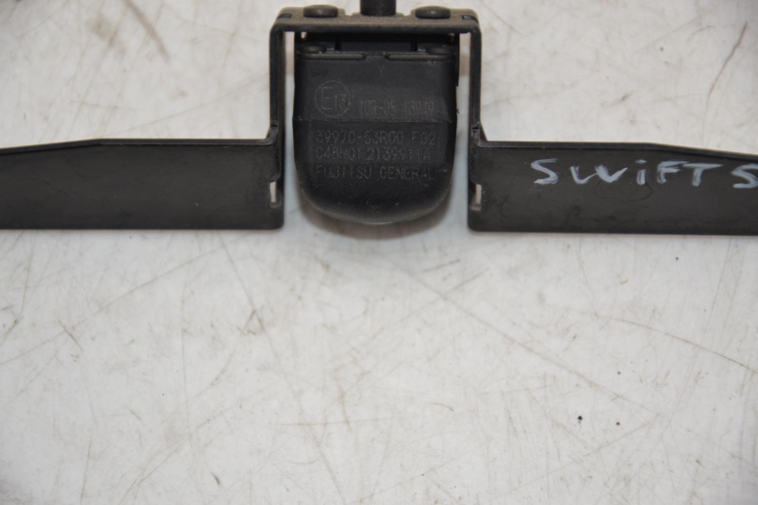 Camera de recul SUZUKI SWIFT 5 Essence/Hybride - 1