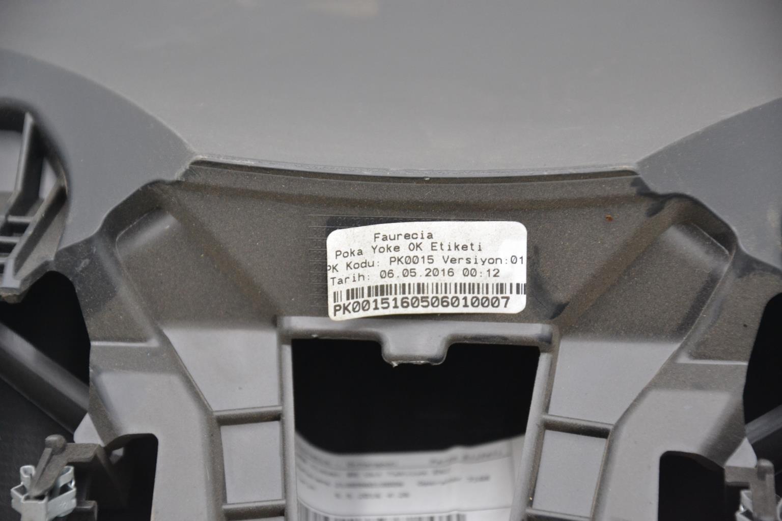 Casquette tableau de bord RENAULT CLIO 4 PHASE 1 Diesel - 1