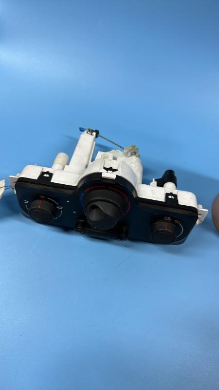 Commande chauffage RENAULT CLIO 3 PHASE 2 Diesel - 1