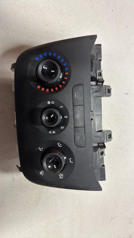 Commande chauffage FIAT GRANDE PUNTO Diesel - 1