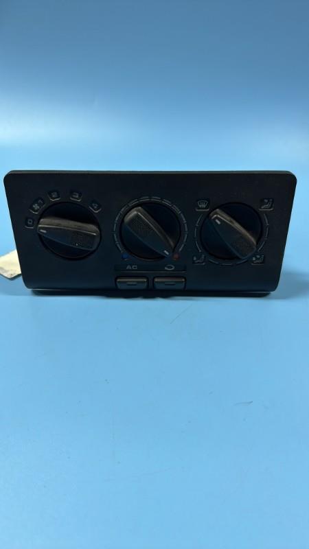 Commande chauffage VOLKSWAGEN POLO 3  - 1