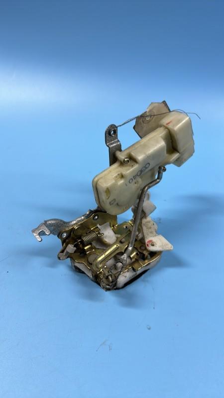 Chiusura centralizzata anteriore destra TOYOTA YARIS 1 PHASE 1 Diésel - 1