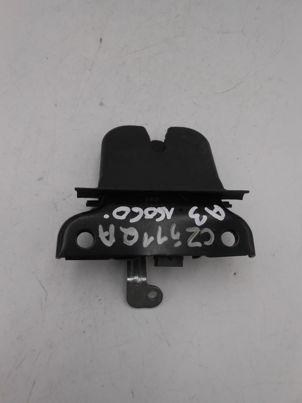 Fermeture centralisee coffre AUDI A3 1 PHASE 1  - 1