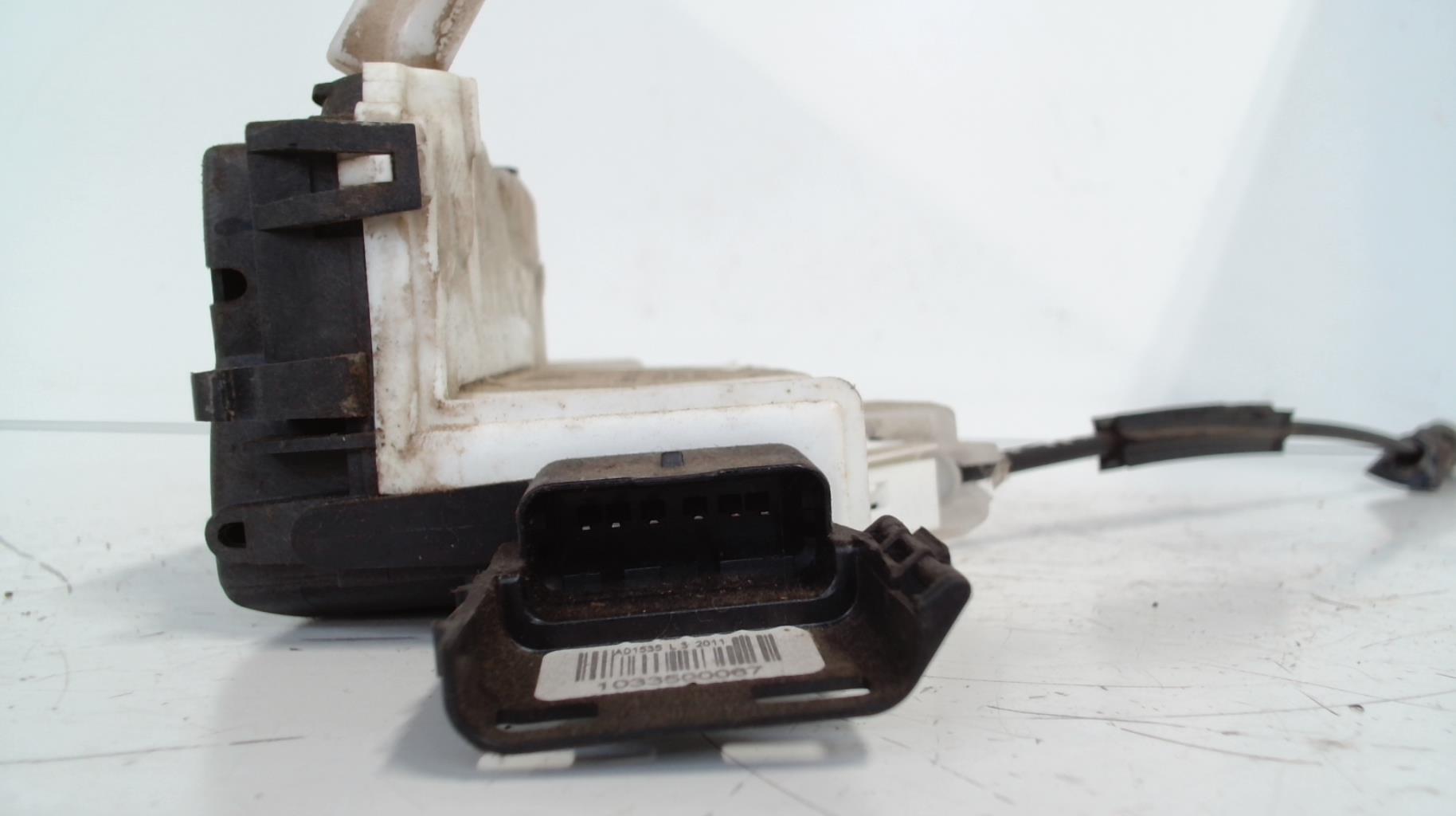 Serrure avant droit CITROEN C5 2 BREAK Diesel - 1