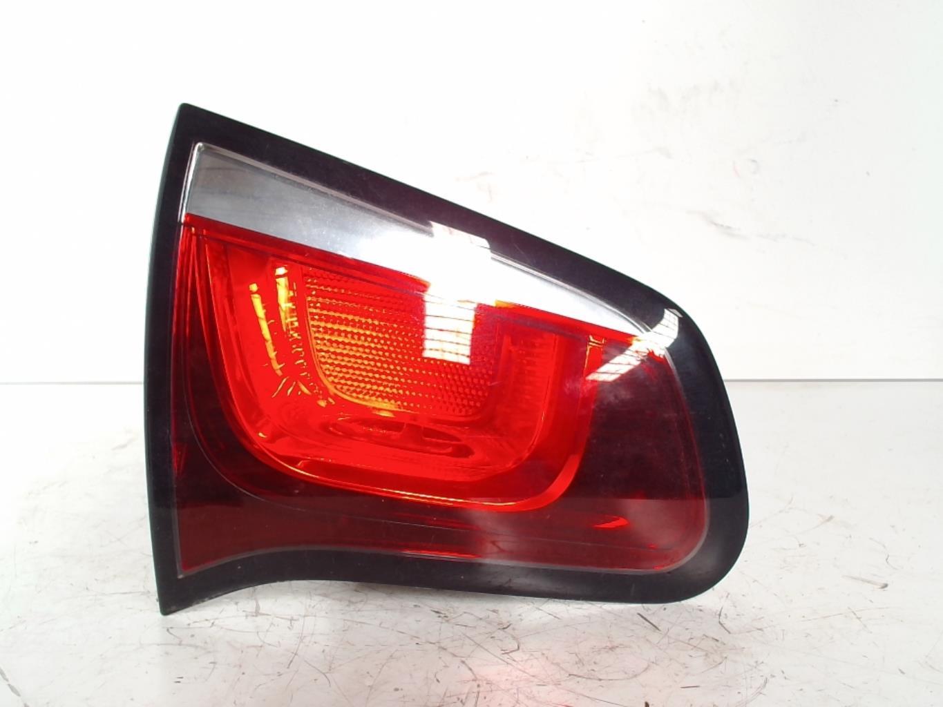 Feu arriere secondaire gauche (feux) CITROEN C3 2 PHASE 2 Diesel - 1