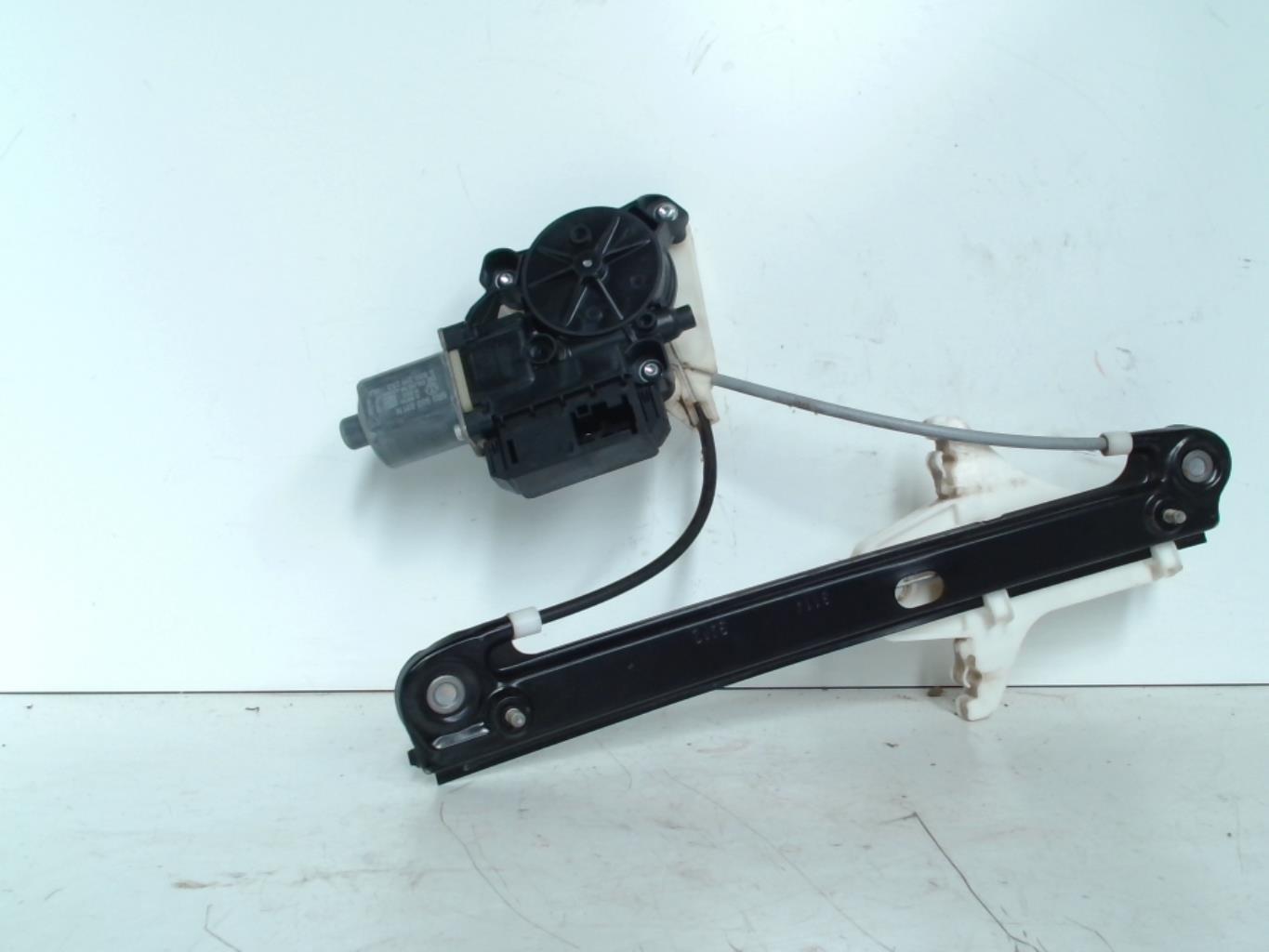 Alzacristalli elettrico posteriore sinistro VOLKSWAGEN POLO 5 PHASE 2 Diésel - 1