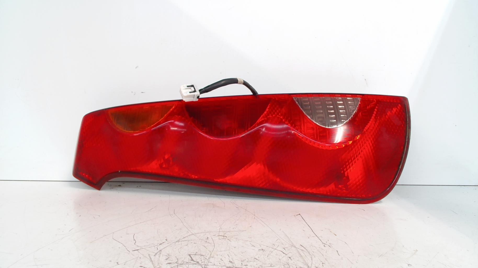 Fanale posteriore principale sinistro (luci) NISSAN NOTE 1 PHASE 1 Diésel - 1
