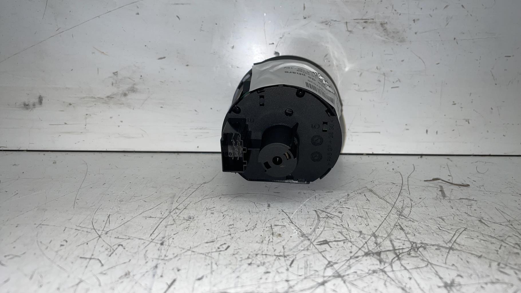Commande de phare VOLKSWAGEN GOLF 7 PHASE 2 Diesel - 1