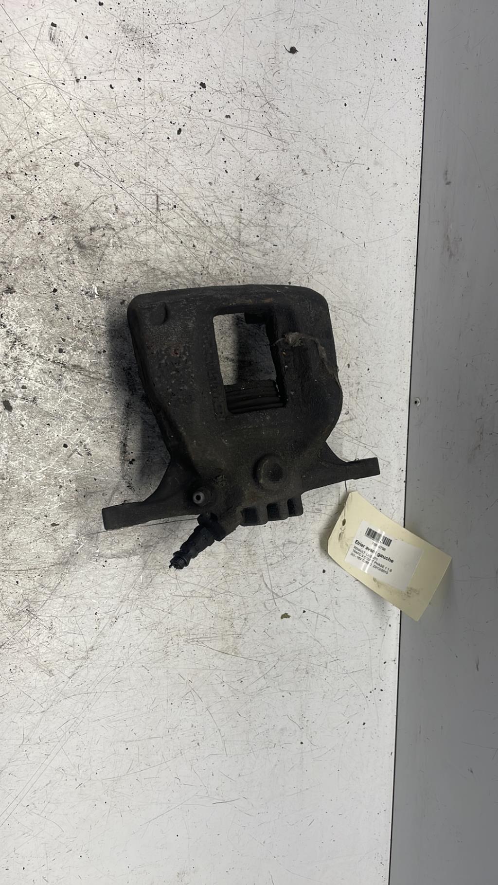 Pinza freni anteriore sinistra RENAULT TRAFIC 3 COURT PHASE 1 Diésel - 1