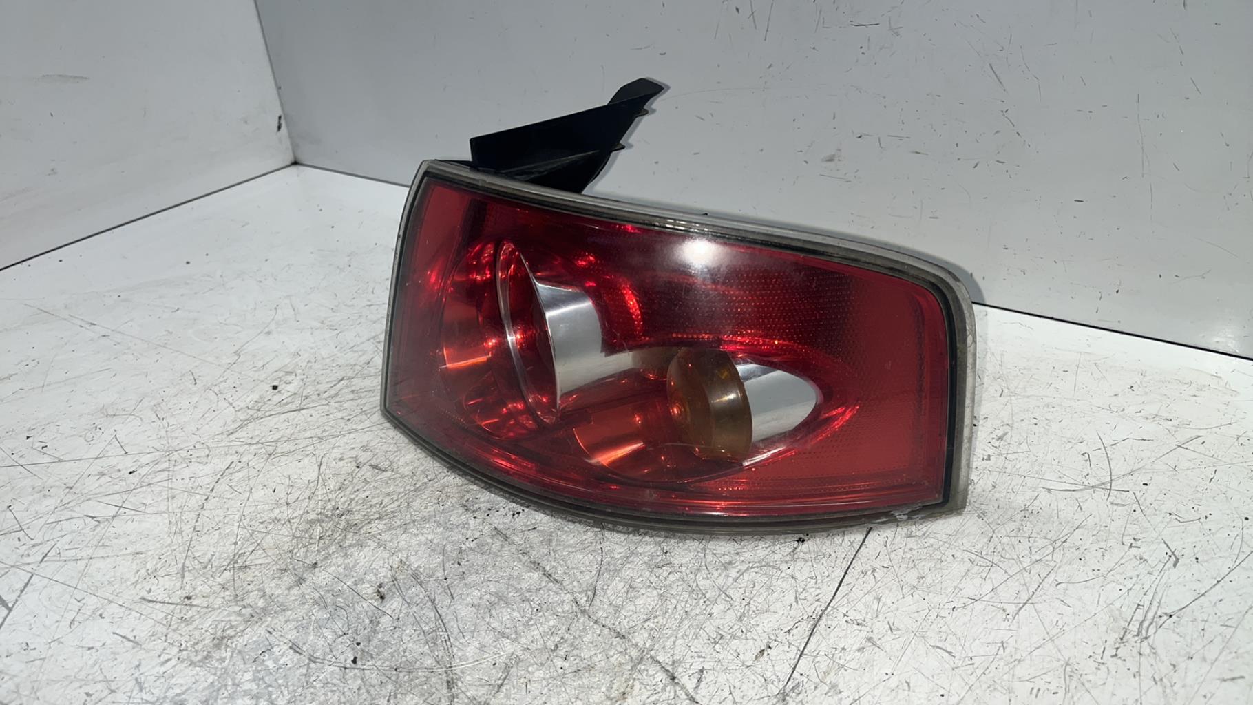 Fanale posteriore principale destro (luci) SEAT IBIZA 3 PHASE 2 Diésel - 1