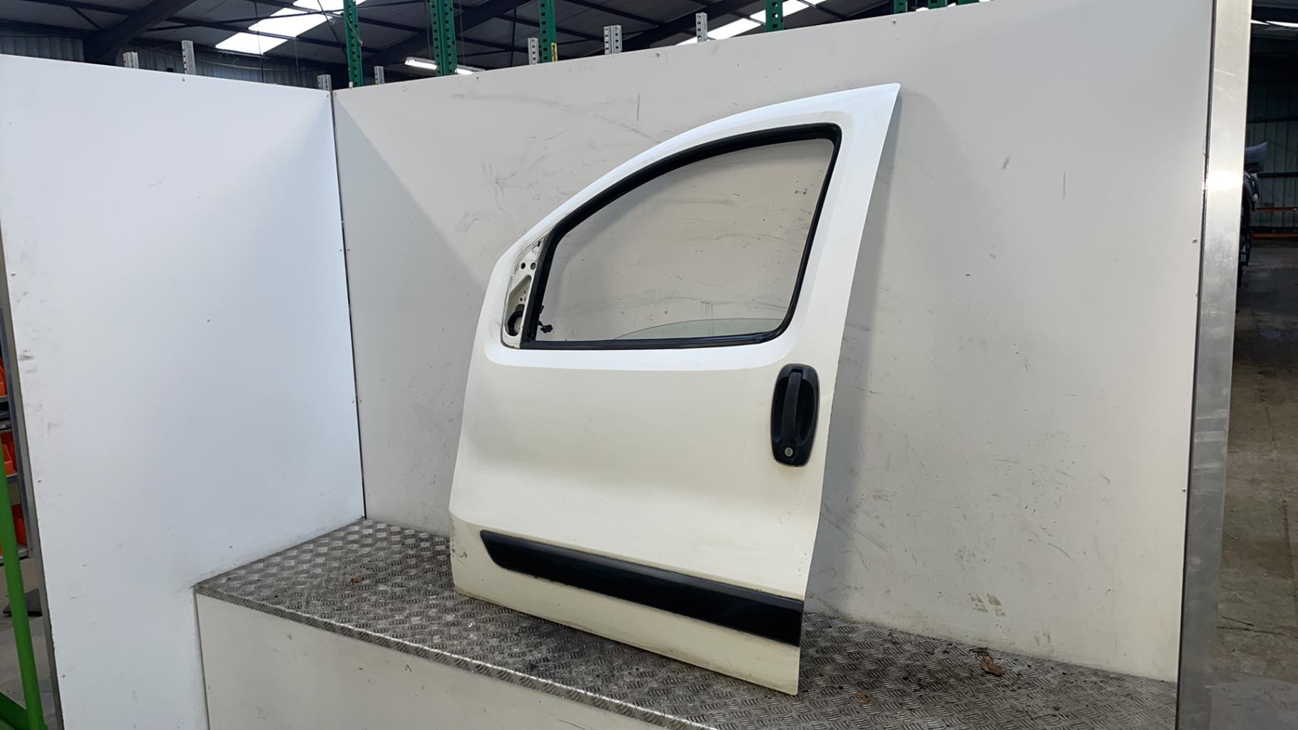 Porte avant gauche CITROEN NEMO Diesel - 1