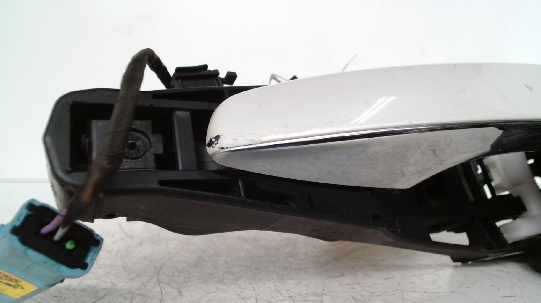 Maniglia portiera anteriore destra PEUGEOT 308 2 PHASE 1 Diésel - 1