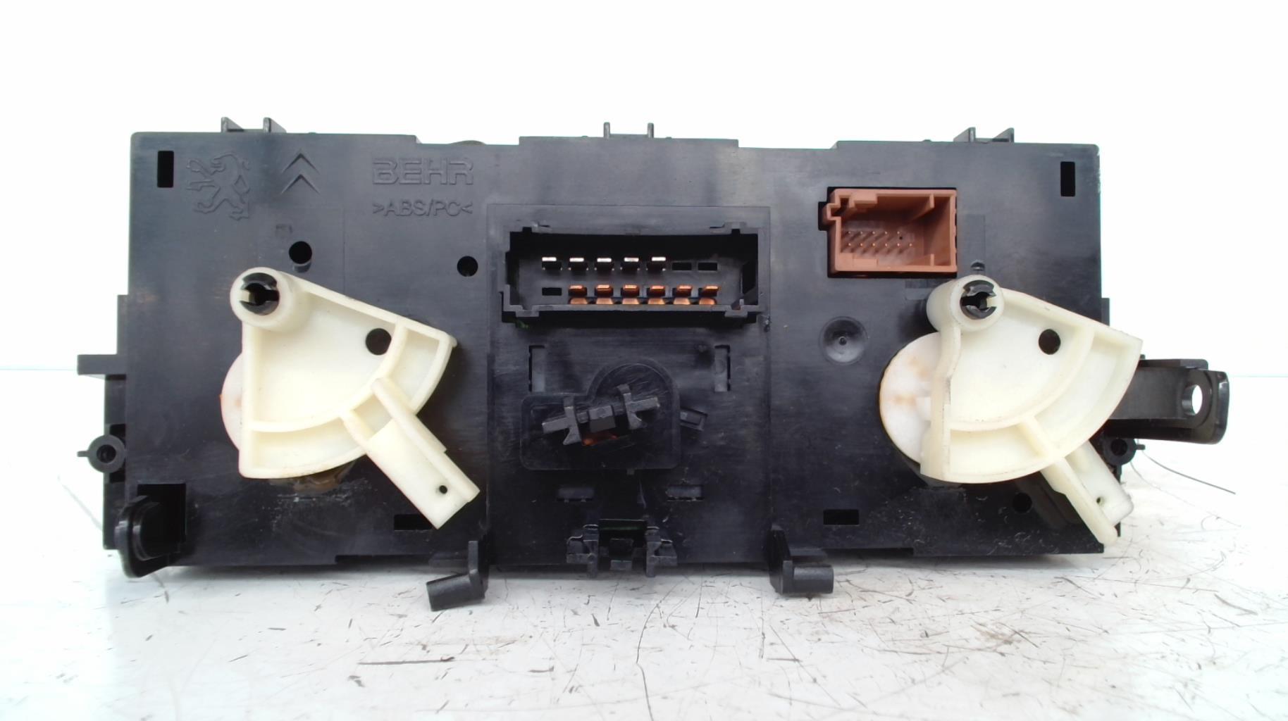 Commande chauffage CITROEN C3 2 PHASE 1 Diesel - 1