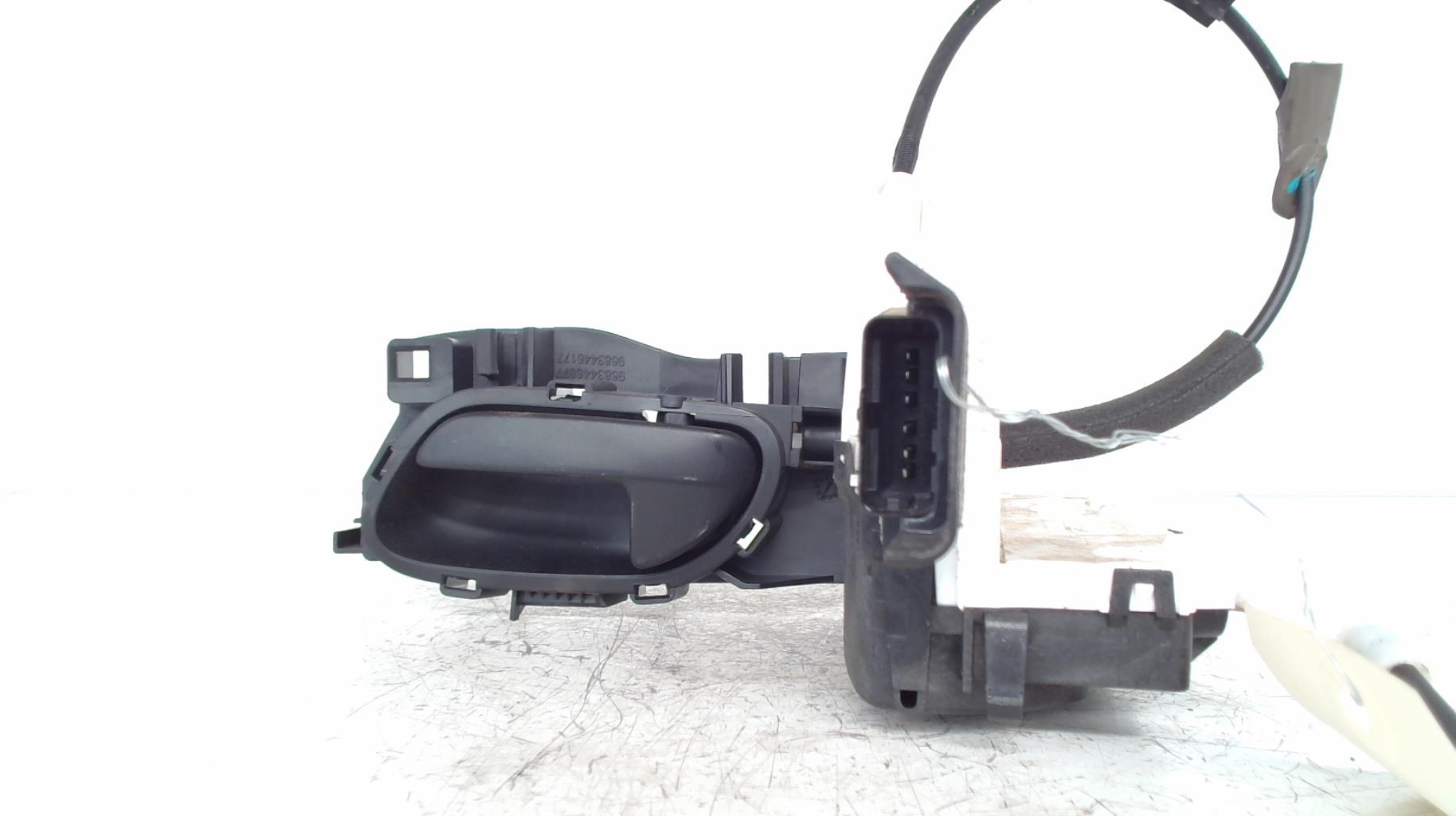 Serrure arriere gauche CITROEN C3 2 PHASE 2 Essence - 1