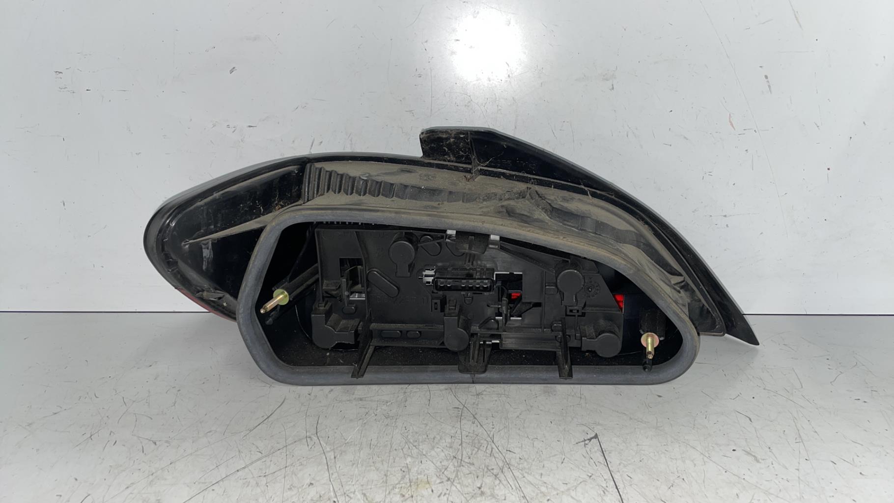 Fanale posteriore principale destro (luci) PEUGEOT 406 PHASE 1 Gasolina - 1