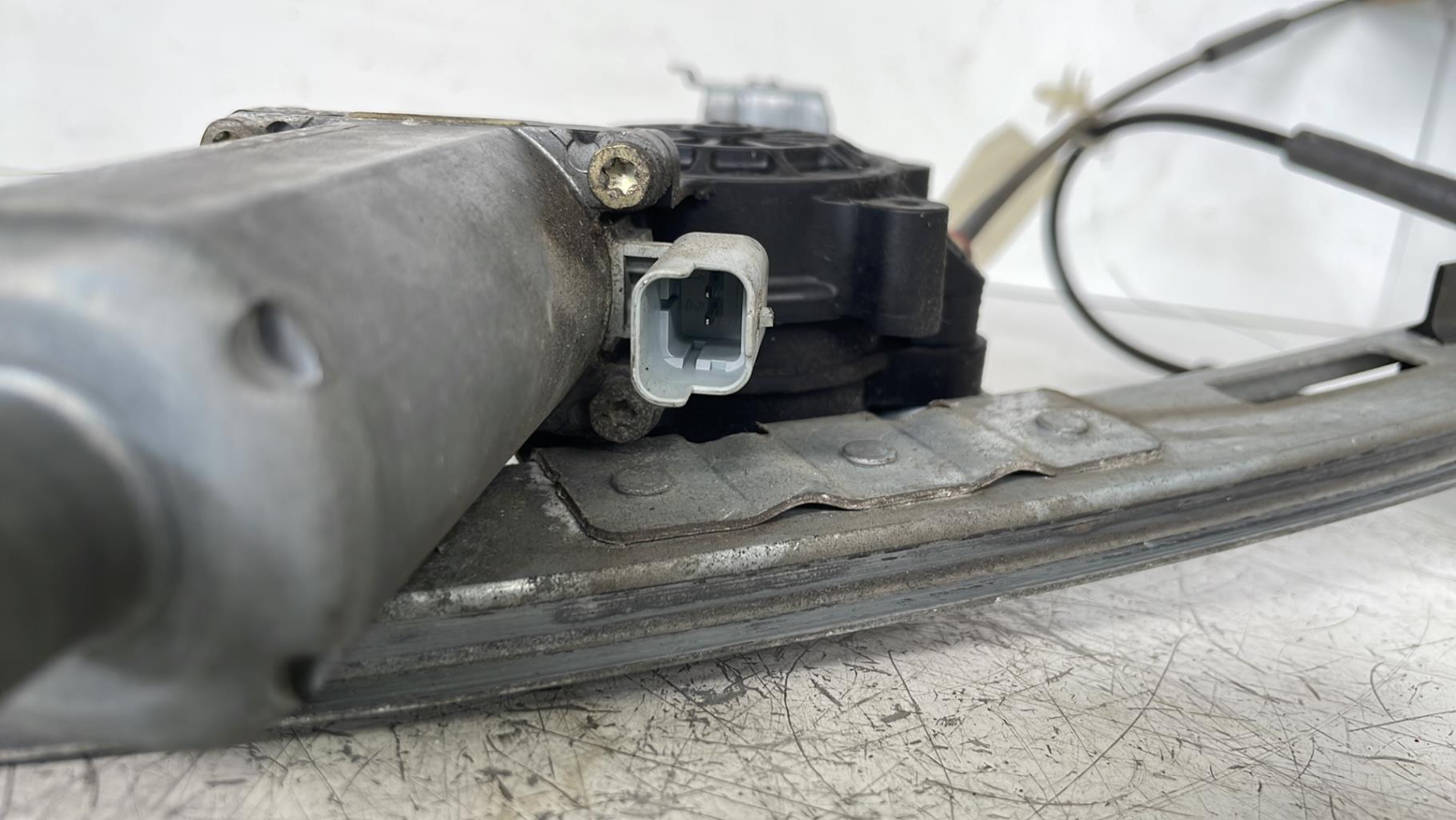 Alzacristalli elettrico anteriore sinistro PEUGEOT 206 PHASE 1 BREAK Gasolina - 1