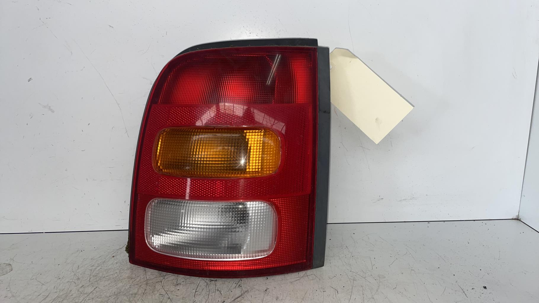 Fanale posteriore principale destro (luci) NISSAN MICRA 2 PHASE 2 Gasolina - 1