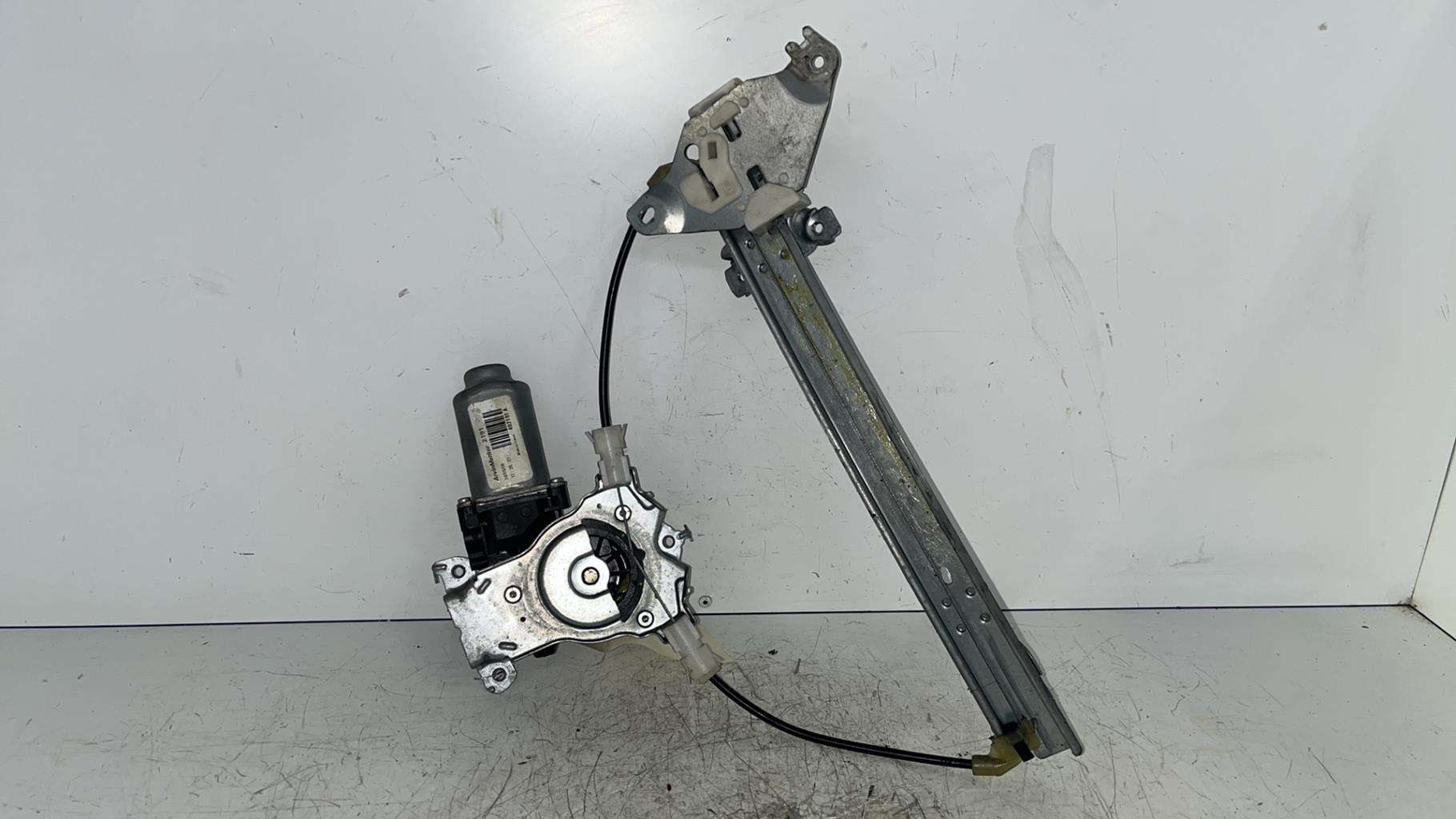 Alzacristalli elettrico posteriore sinistro NISSAN QASHQAI 1 PHASE 1 Diésel - 1