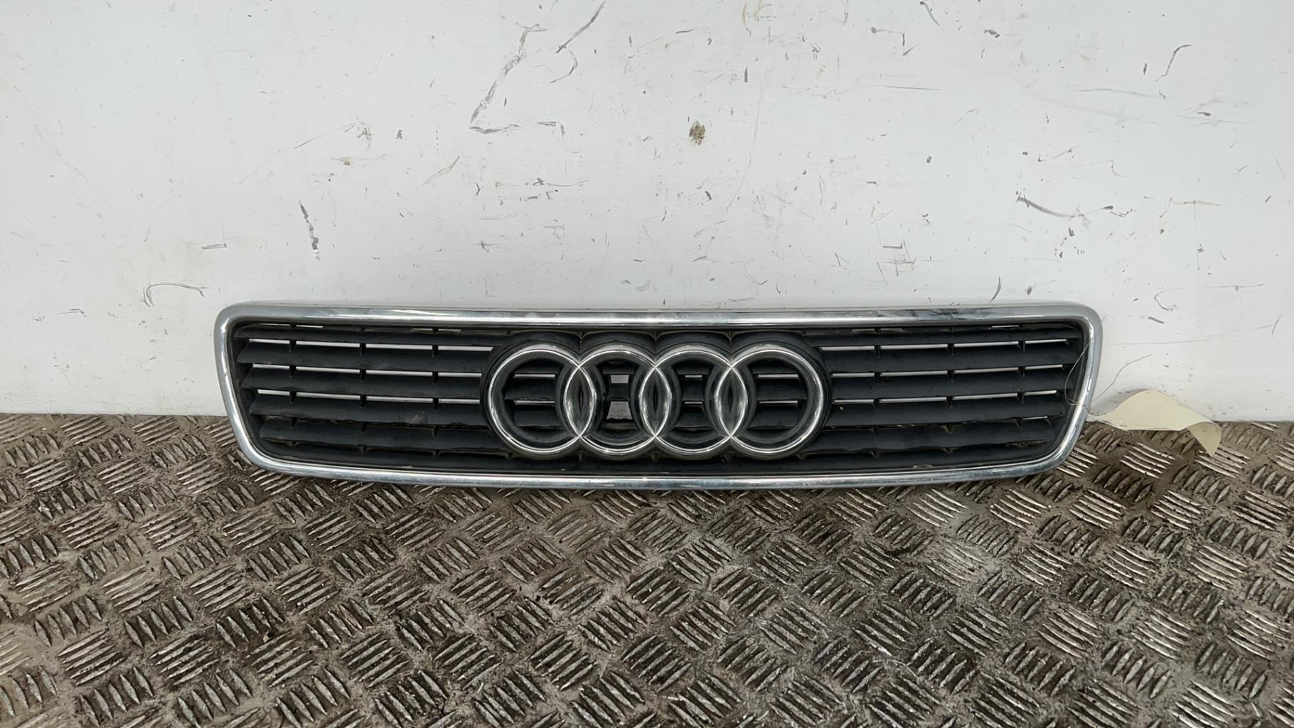 Calandre AUDI A4 1 PHASE 1 Essence - 1