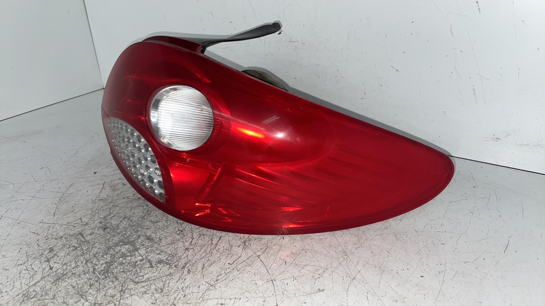 Fanale posteriore principale destro (luci) PEUGEOT 206+ Gasolina - 1
