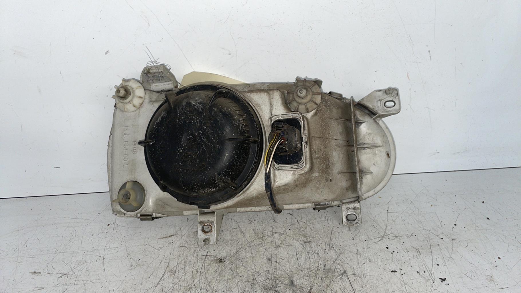 Fanale posteriore principale sinistro (luci) VOLKSWAGEN GOLF 3  - 1