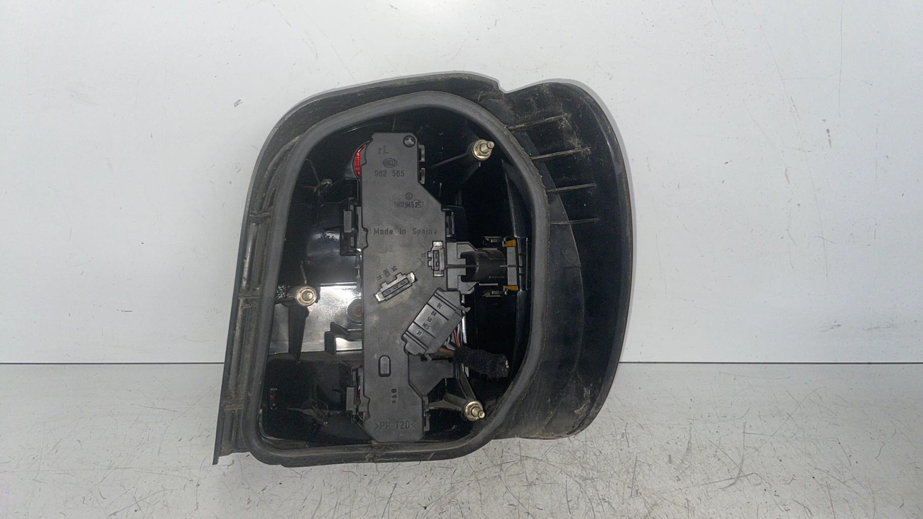 Fanale posteriore principale sinistro (luci) VOLKSWAGEN POLO 3 PHASE 1 Gasolina - 1