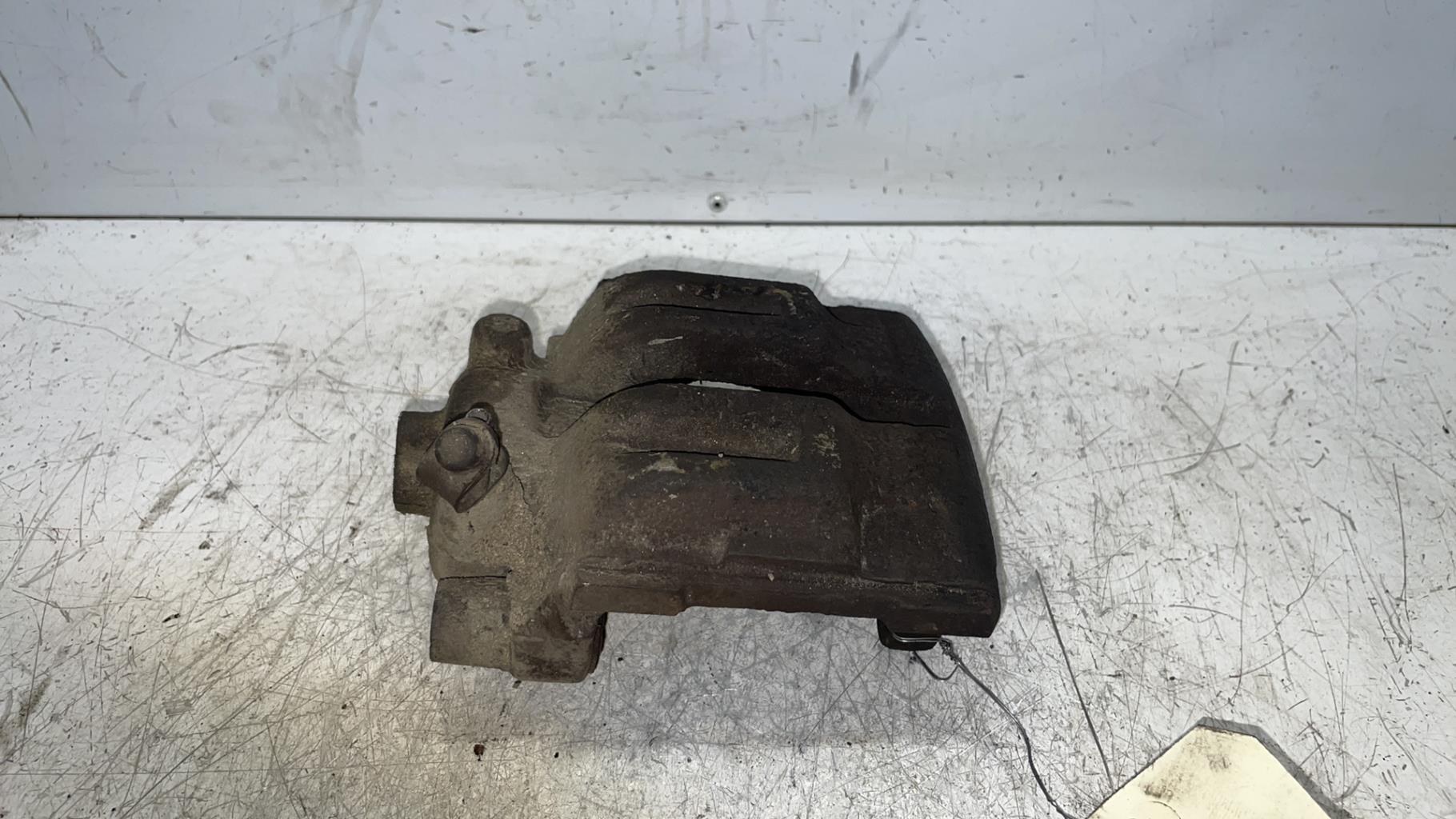 Pinza freni posteriore destra BMW SERIE 3 E90 PHASE 1 Diésel - 1