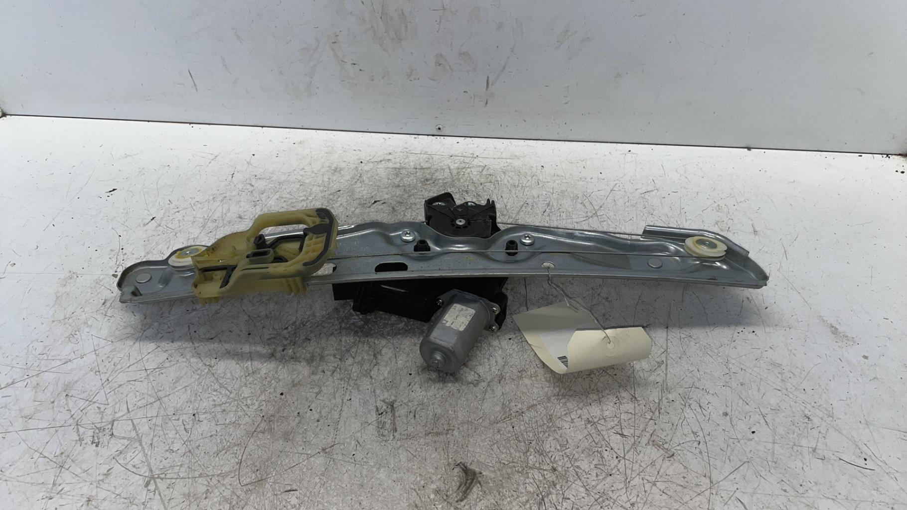 Alzacristalli elettrico posteriore sinistro OPEL ASTRA K PHASE 1 Diésel - 1