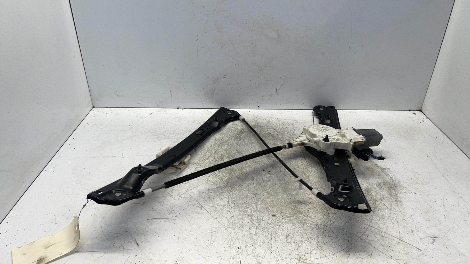 Alzacristalli elettrico anteriore destro BMW SERIE 3 E90 PHASE 1 Diésel - 1
